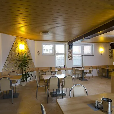 ペンション グローバス ゲストハウス 3*